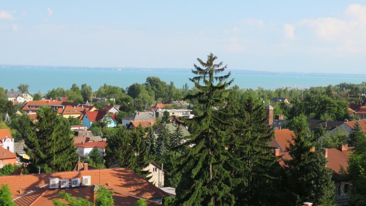 Prima Porta Vendeghaz Hotel Balatonalmadi Ngoại thất bức ảnh